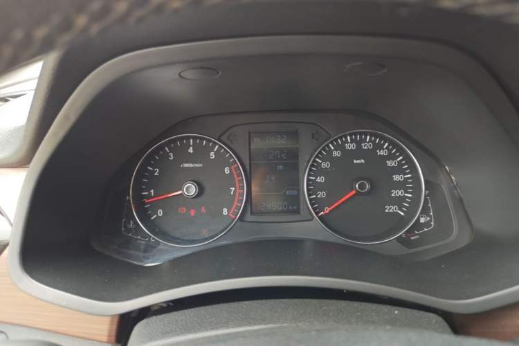 Used FAW Senya R7 2017 1.6L Manual Luxury Model Instrument Cluster
