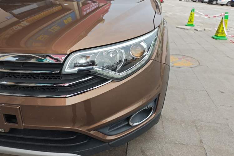 Used FAW Senya R7 2017 1.6L Manual Luxury Model Left Front Headlight