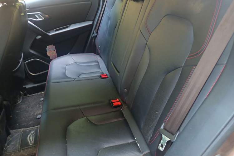 Used FAW Senya R7 2017 1.6L Manual Smart Model Left Rear Seat