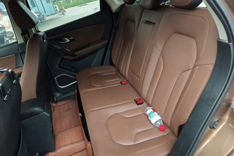 Used FAW Senya R7 2017 1.6L Automatic Smart Version Left Rear Seat