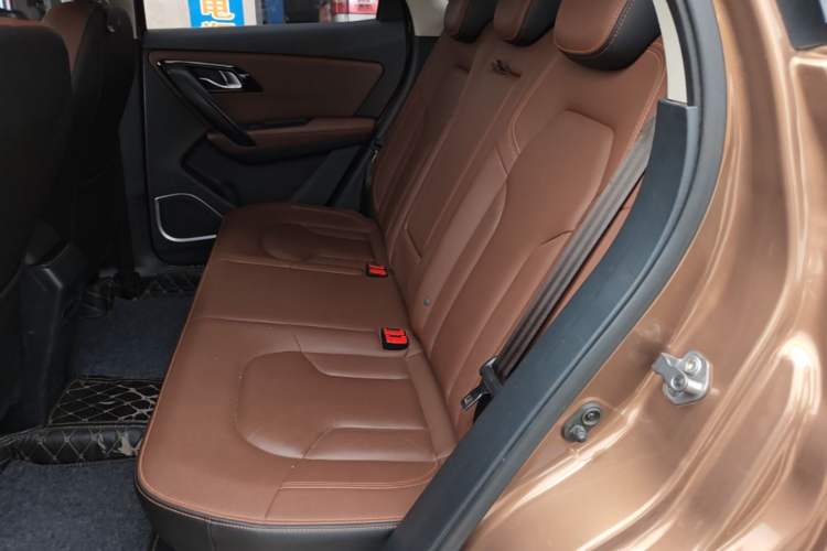 Used FAW Senya R7 2017 1.6L Manual Luxury Model Left Rear Seat