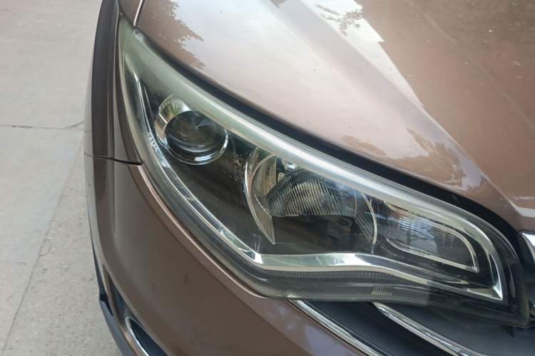 Used FAW Senya R7 2017 1.6L Manual Smart Model Right Front Headlight