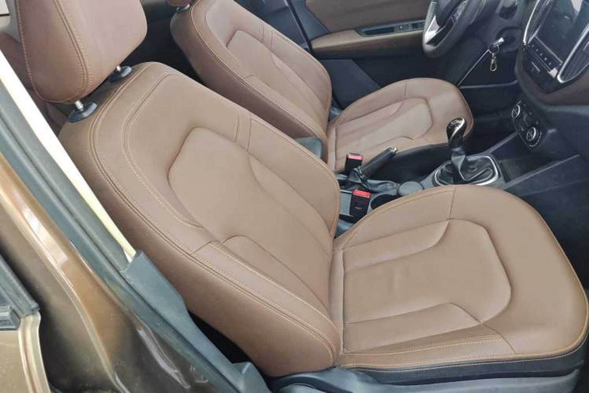 Used FAW Senya R7 2017 1.6L Manual Luxury Model Right Front Seat
