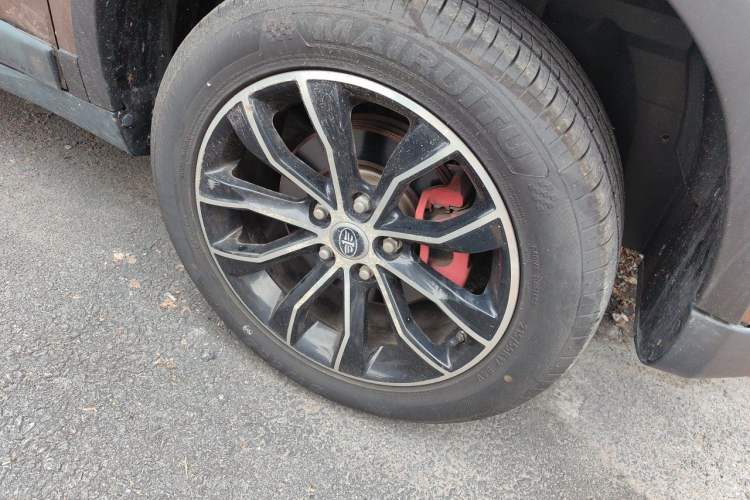 Used FAW Senya R7 2017 1.6L Manual Smart Model Right Front Wheel Hub