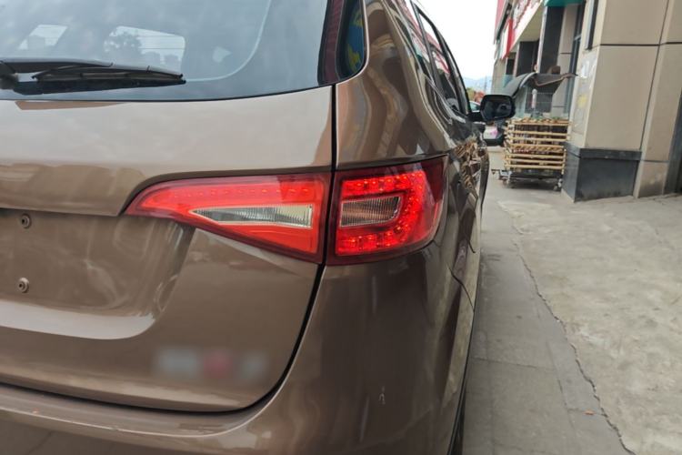 Used FAW Senya R7 2017 1.6L Manual Luxury Model Right Rear Taillight