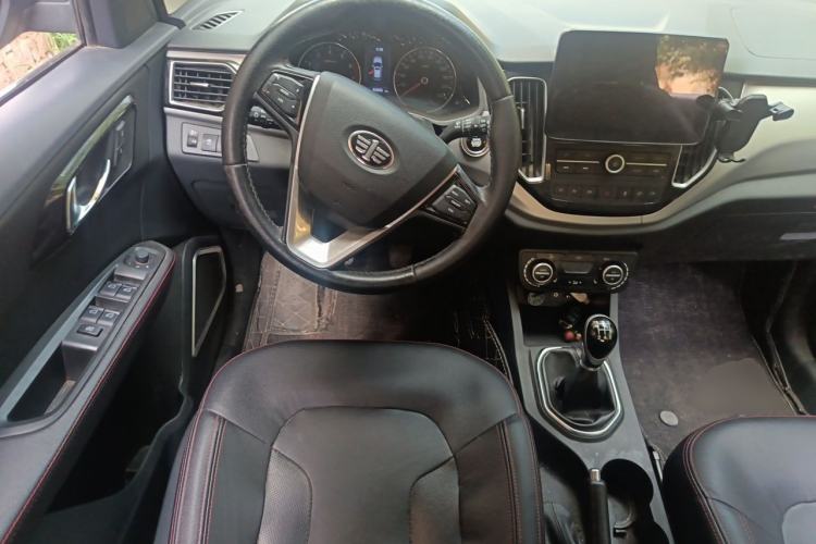 Used FAW Senya R7 2017 1.6L Manual Smart Model Steering Wheel