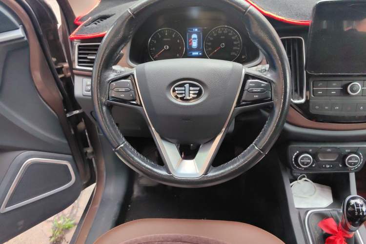 Used FAW Senya R7 2017 1.6L Manual Smart Model Steering Wheel