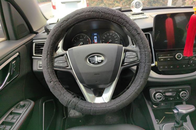 Used FAW Senya R7 2017 1.6L Automatic Prestige Model Steering Wheel