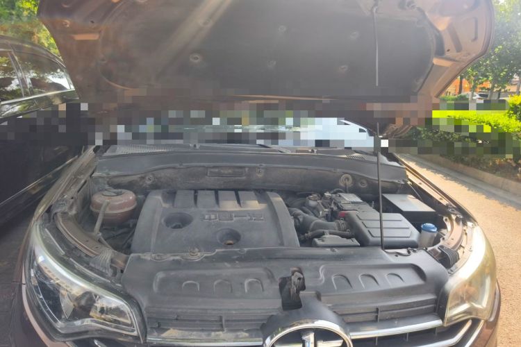 Used FAW Senya R7 2017 Revised Version 1.6L Automatic Luxury Edition Engine Bay