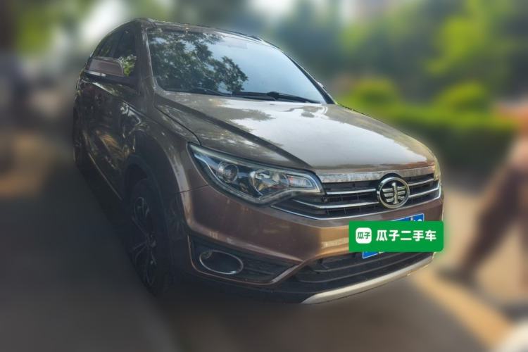 Used FAW Senya R7 2017 Revised Version 1.6L Automatic Luxury Edition Front Right 45 Deg