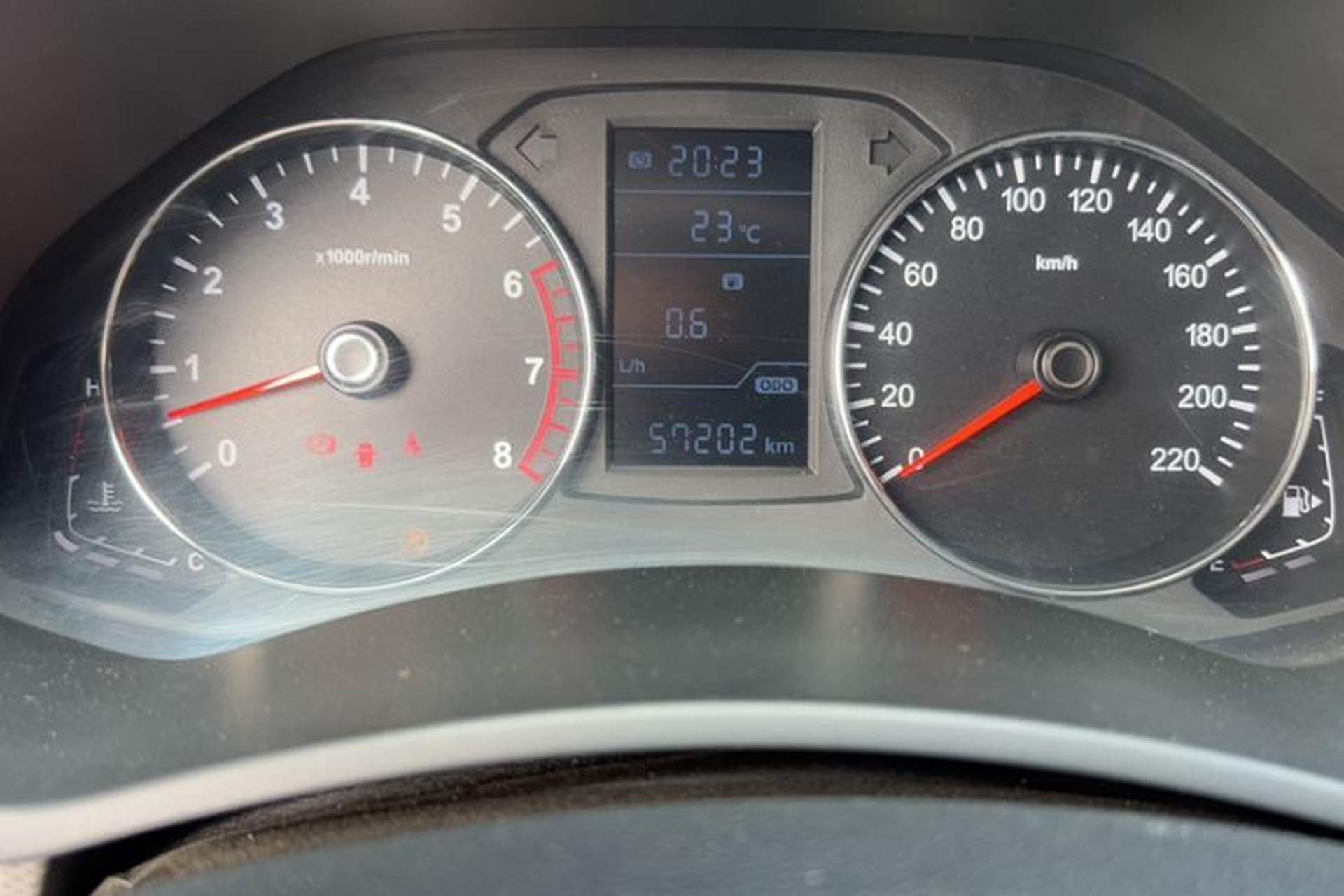 Used FAW Senya R7 2017 1.6L Manual Luxury Model Odometer Close Up