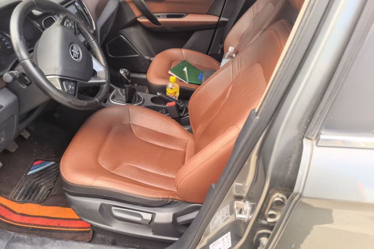 Used FAW Senya R7 2017 1.6L Manual Luxury Model Left Front Seat