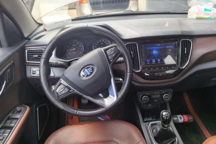 Used FAW Senya R7 2017 1.6L Manual Luxury Model Steering Wheel