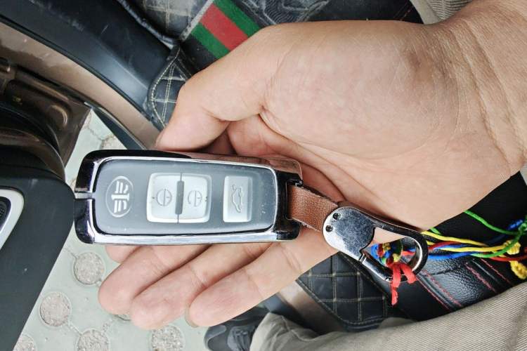 Used FAW Senya R7 2017 1.6L Automatic Prestige Model Vehicle Key