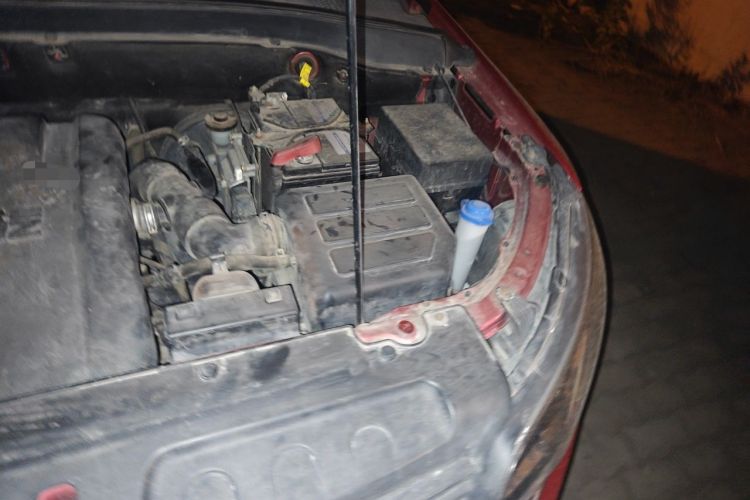 Used FAW Senya R7 2017 1.6L Manual Luxury Model Engine Bay Left