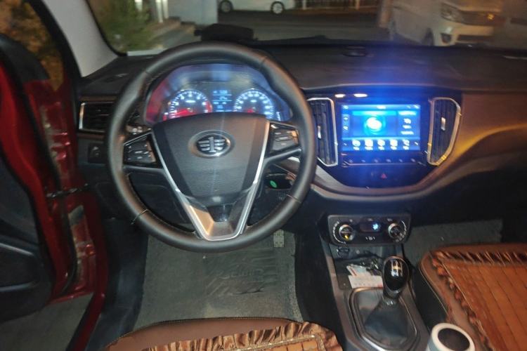 Used FAW Senya R7 2017 1.6L Manual Luxury Model Steering Wheel