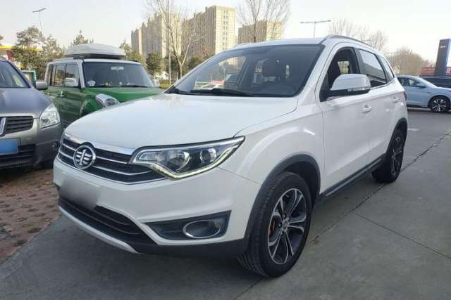 Used FAW Senya R7 2017 1.6L Automatic Prestige Model