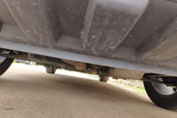 Used FAW Senya R7 2017 1.6L Automatic Prestige Model Chassis Front