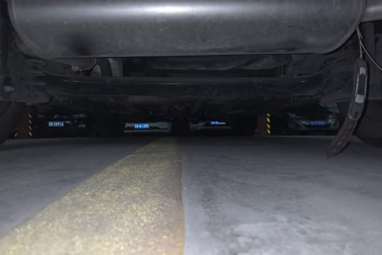 Used FAW Senya R7 2017 1.6L Automatic Smart Version Chassis Rear