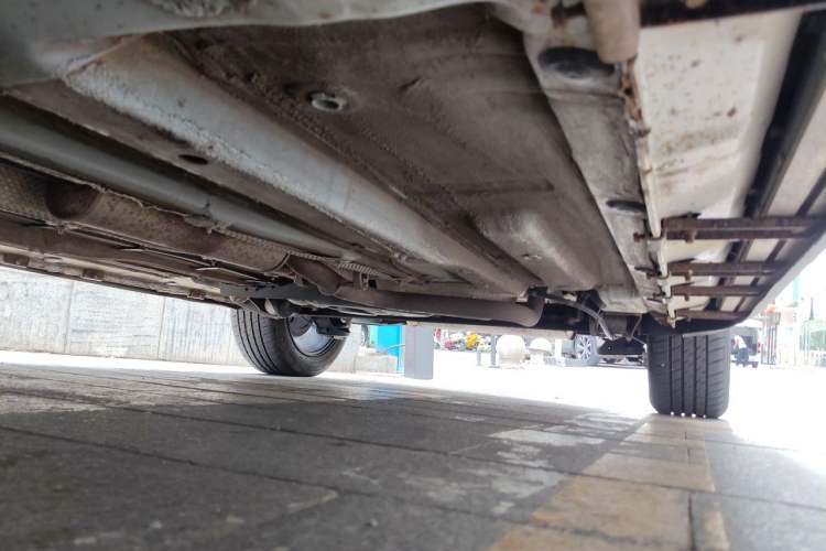 Used FAW Senya R7 2017 1.6L Automatic Prestige Model Chassis Rear Left