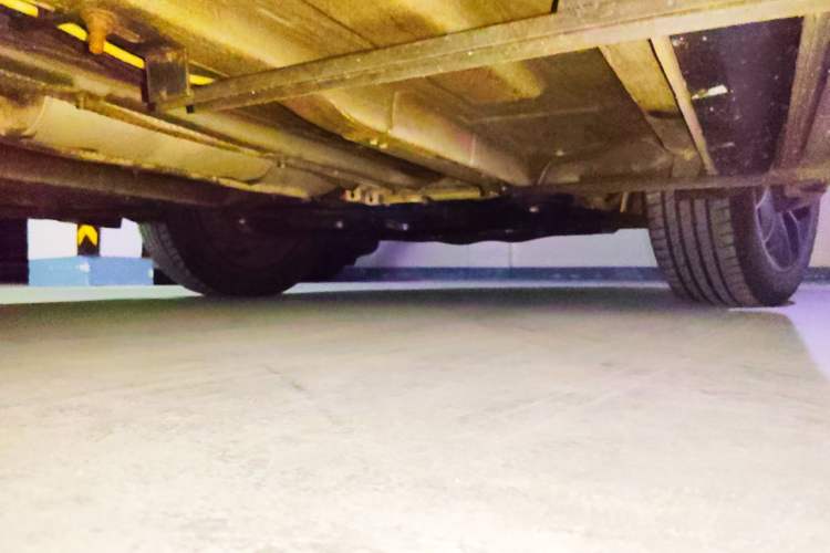 Used FAW Senya R7 2017 1.6L Manual Smart Model Chassis Rear Right