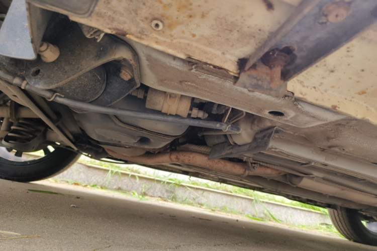 Used FAW Senya R7 2017 1.6L Automatic Prestige Model Chassis Rear Right