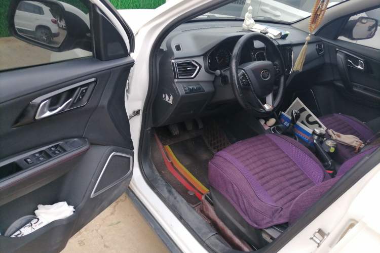 Used FAW Senya R7 2017 1.6L Manual Comfort Model Driver Seat