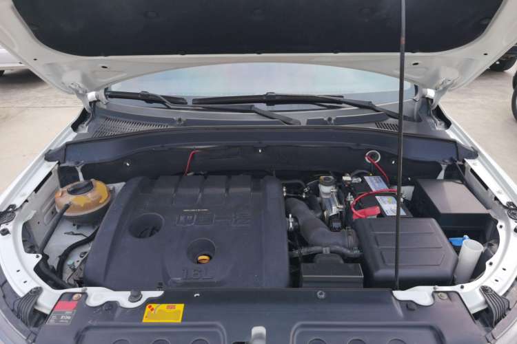 Used FAW Senya R7 2017 1.6L Automatic Smart Version Engine Bay