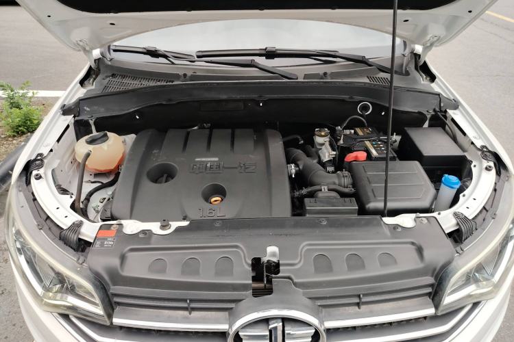 Used FAW Senya R7 2017 1.6L Manual Luxury Model Engine Bay