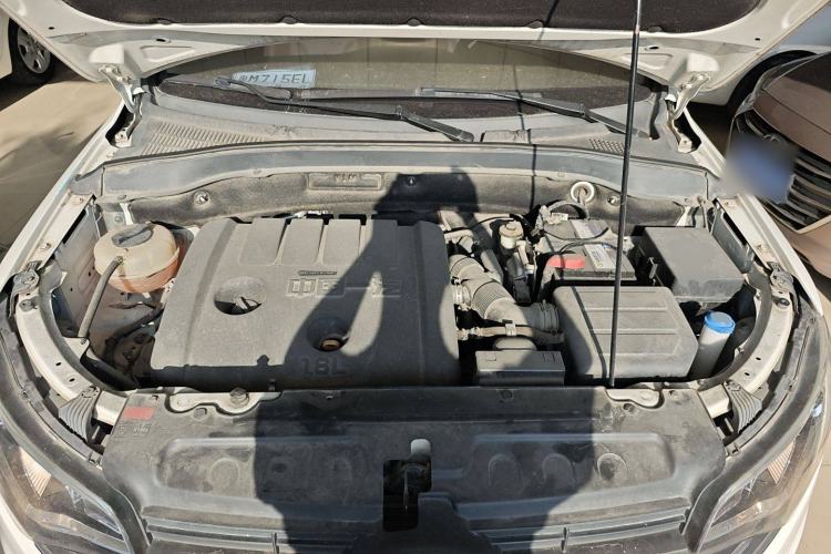 Used FAW Senya R7 2017 1.6L Manual Luxury Model Engine Bay