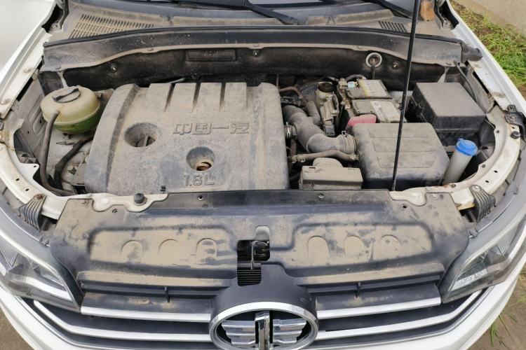 Used FAW Senya R7 2017 1.6L Automatic Prestige Model Engine Bay