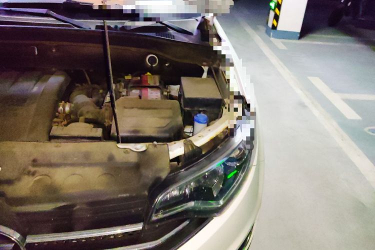Used FAW Senya R7 2017 1.6L Manual Smart Model Engine Bay Left