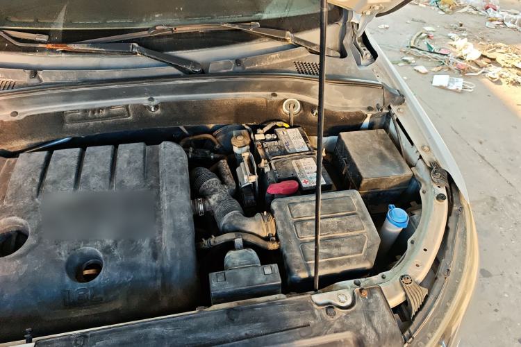 Used FAW Senya R7 2017 1.6L Automatic Smart Version Engine Bay Left