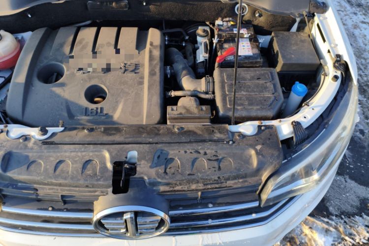 Used FAW Senya R7 2017 1.6L Automatic Smart Version Engine Bay Left