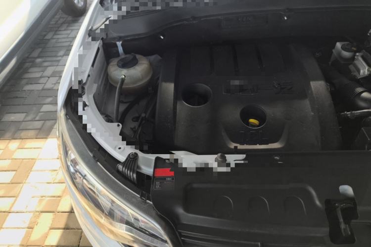 Used FAW Senya R7 2017 1.6L Manual Luxury Model Engine Bay Right