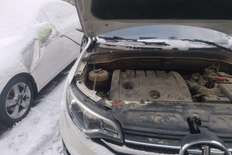 Used FAW Senya R7 2017 1.6L Manual Fashion Model Engine Bay Right