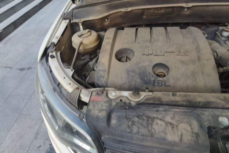 Used FAW Senya R7 2017 1.6L Manual Smart Model Engine Bay Right
