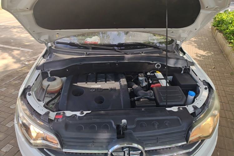 Used FAW Senya R7 2017 1.6L Automatic Smart Version Engine Bay