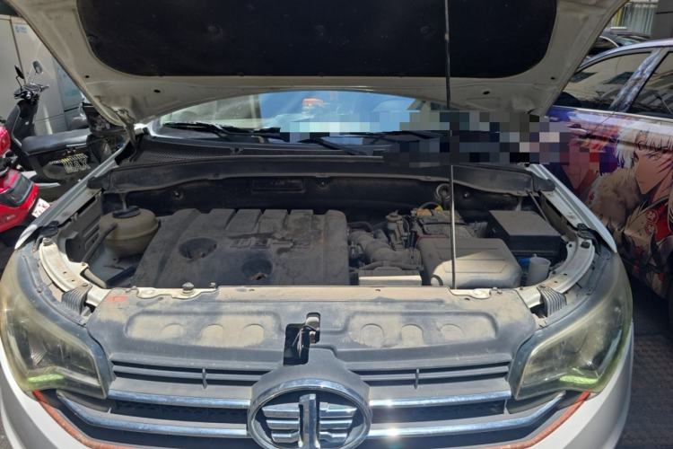Used FAW Senya R7 2017 1.6L Automatic Smart Version Engine Bay