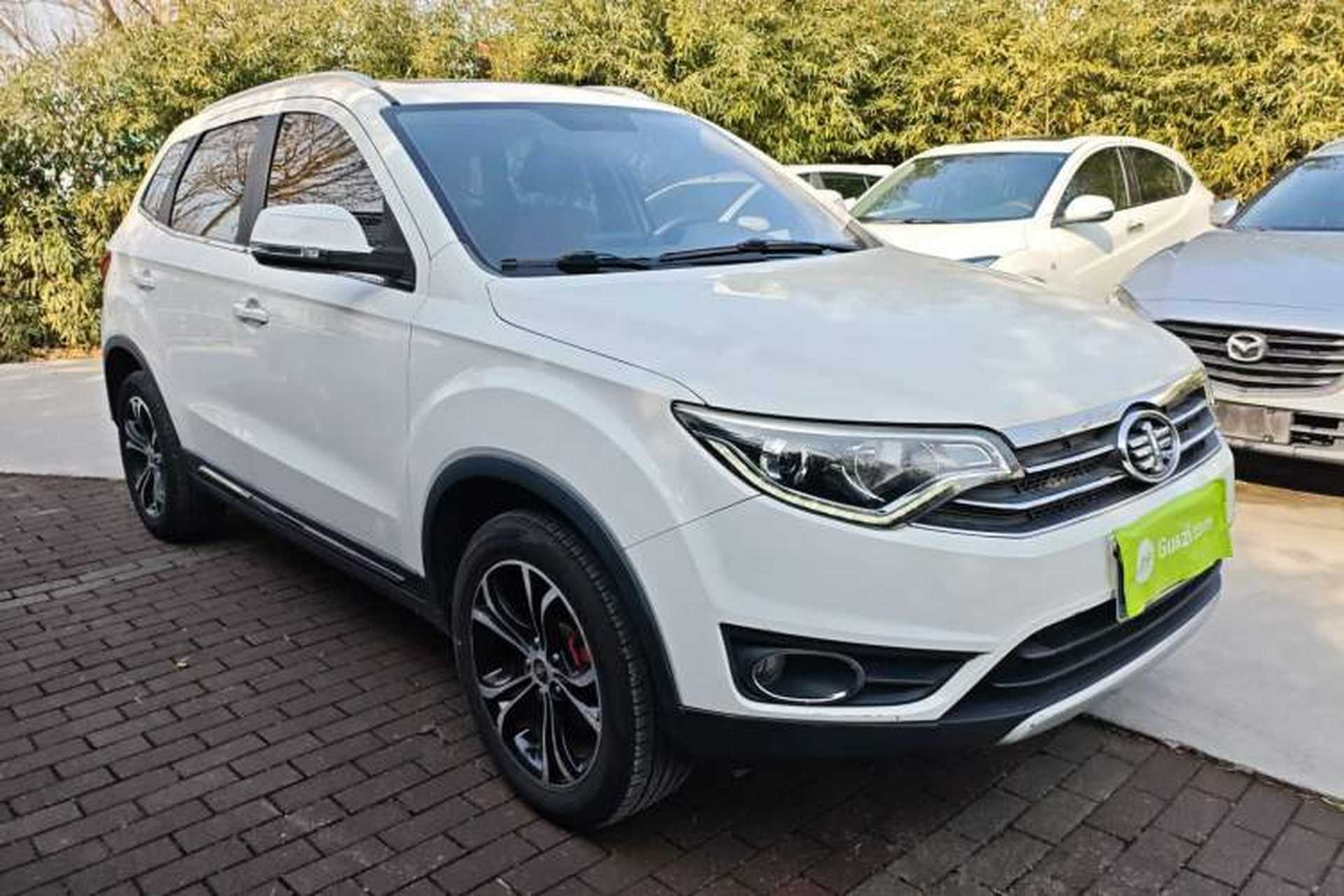 Used FAW Senya R7 2017 1.6L Automatic Smart Version Exterior 1