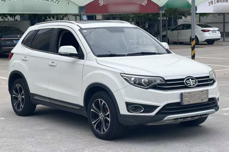 Used FAW Senya R7 2017 Smart Connected Version 1.6L Automatic Zhiyue Model Exterior 2