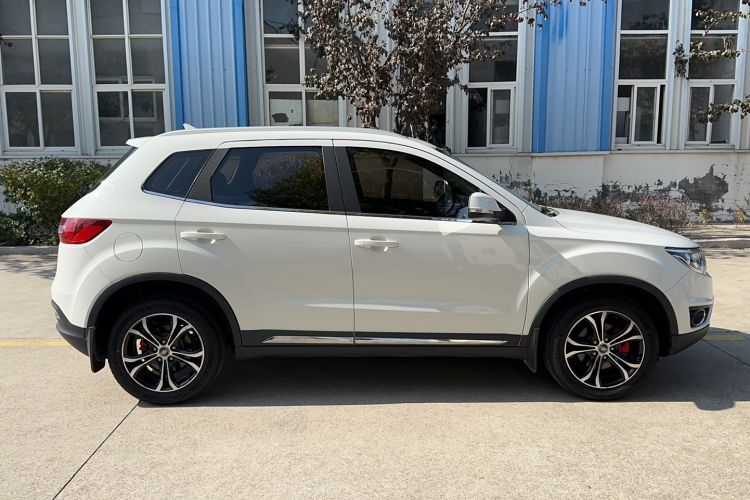 Used FAW Senya R7 2017 1.6L Automatic Luxury Model Exterior 2