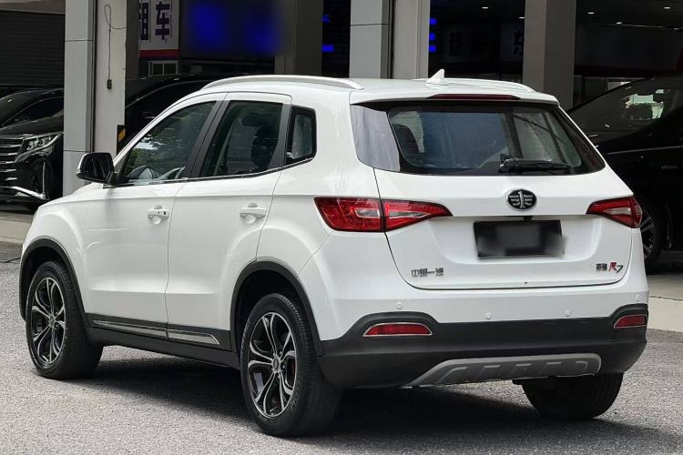 Used FAW Senya R7 2017 Smart Connected Version 1.6L Automatic Zhiyue Model Exterior 3