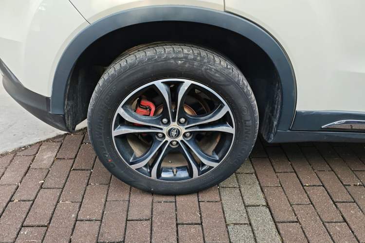 Used FAW Senya R7 2017 1.6L Automatic Smart Version Exterior 5