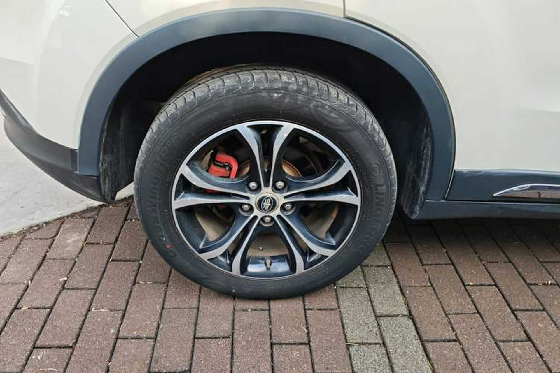 Used FAW Senya R7 2017 1.6L Automatic Smart Version Exterior 5