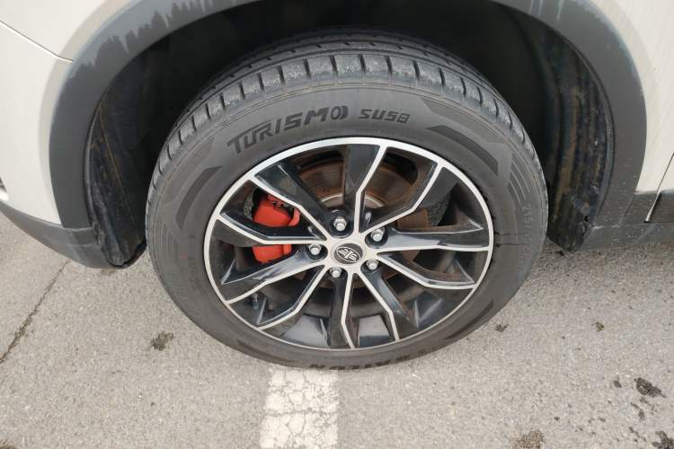 Used FAW Senya R7 2017 1.6L Manual Luxury Model Exterior 7