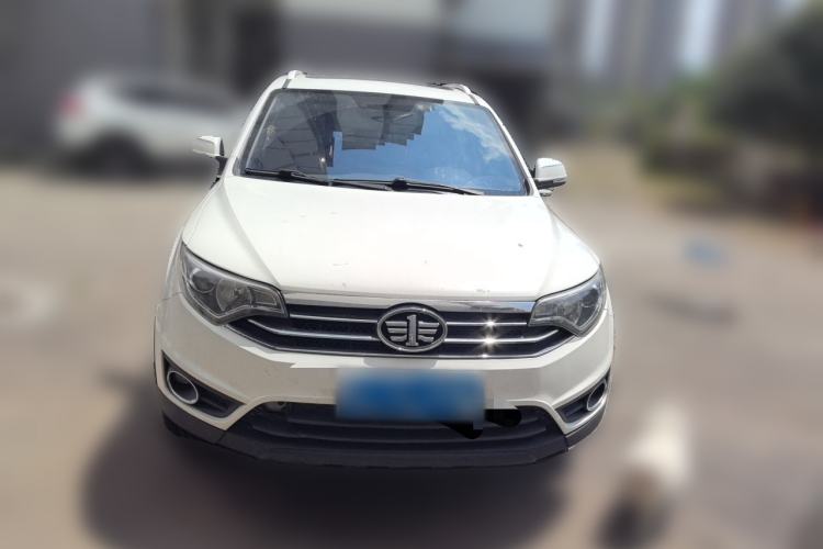 Used FAW Senya R7 2017 1.6L Manual Luxury Model Front