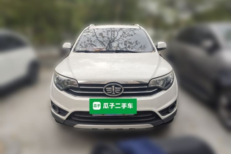 Used FAW Senya R7 2017 1.5T Manual Luxury Sunroof Model Front