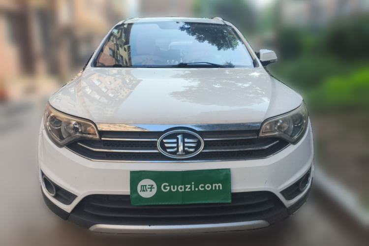 Used FAW Senya R7 2017 1.6L Automatic Prestige Model Front