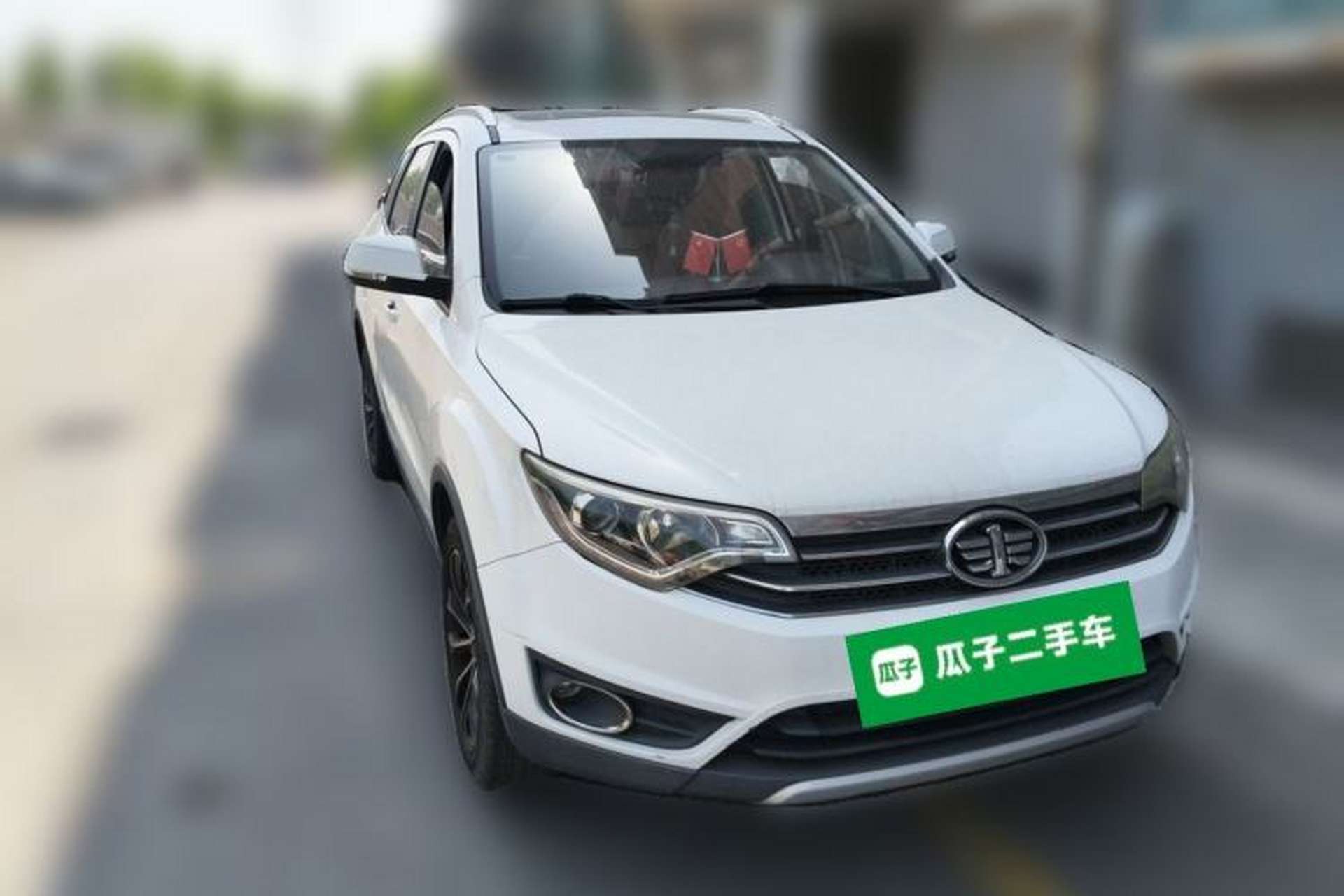 Used FAW Senya R7 2017 1.6L Manual Luxury Model Front Right 45 Deg